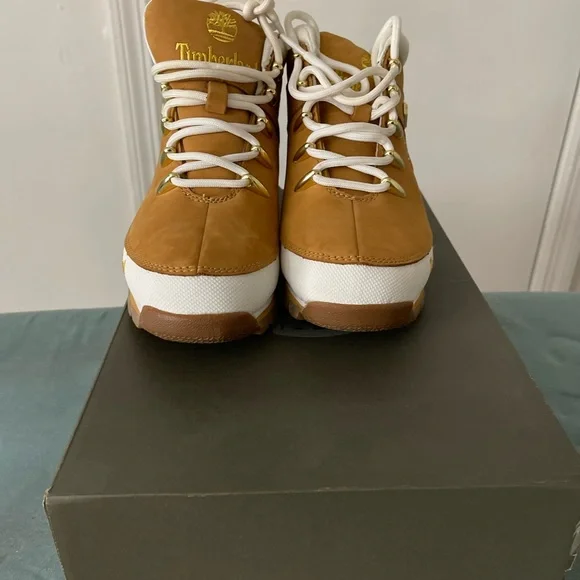 Timberland Boot - Picture 3 of 4